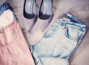 Spodnie jeansy – jakie fasony są modne?
